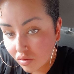 Meet your Posher, Anabel